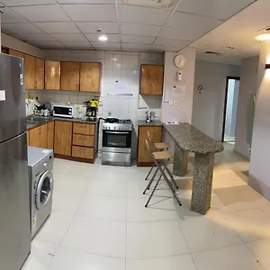  Inn Albarsha 1 Hostel By Phm