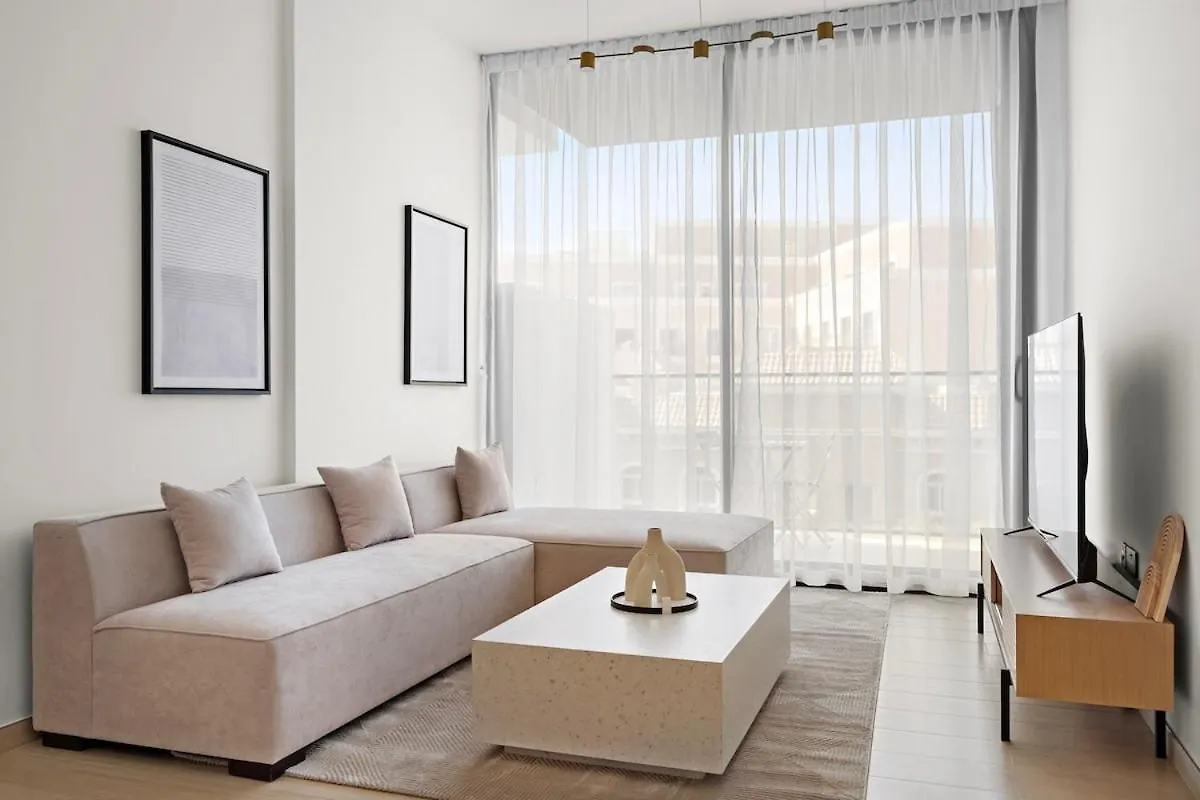 Stunning 1 Bedroom Modern Luxury Residence At Jvc Dubai